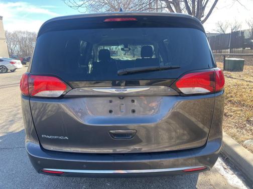 2018 Chrysler Pacifica Touring Plus