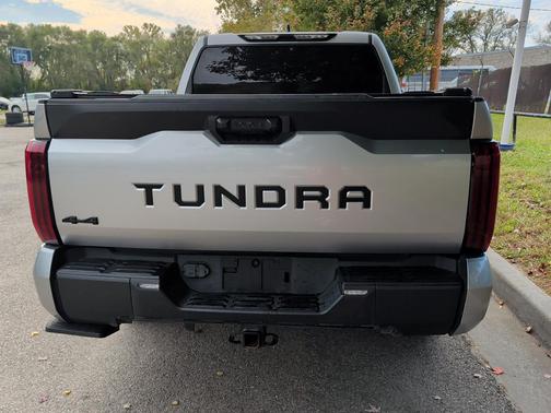 2023 Toyota Tundra SR5