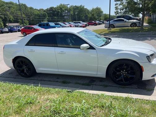 2021 Chrysler 300 S