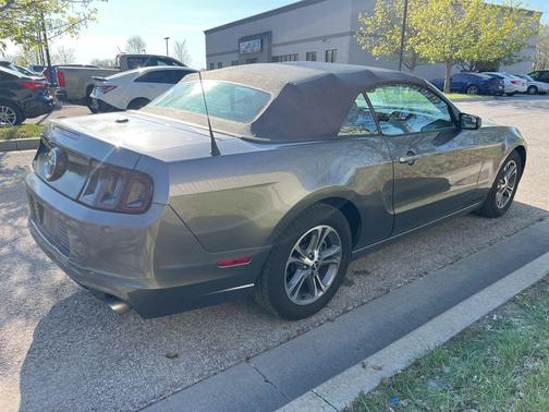Black 2014 Ford Mustang V6 Premium