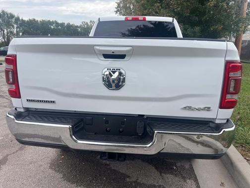 2022 RAM 2500 Big Horn Crew Cab 4x4 6'4' Box