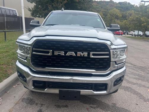 2022 RAM 2500 Big Horn Crew Cab 4x4 6'4' Box