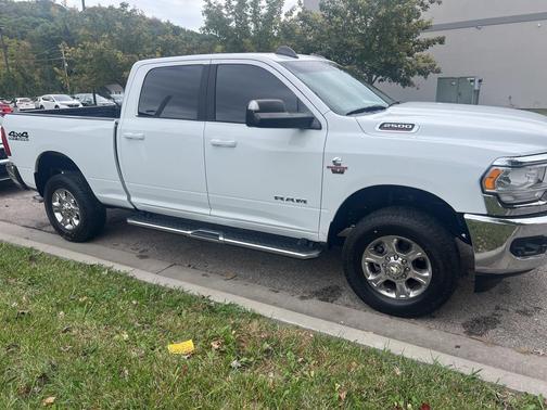 2022 RAM 2500 Big Horn Crew Cab 4x4 6'4' Box