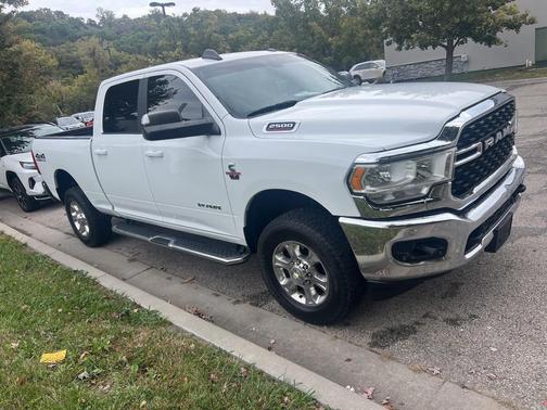 2022 RAM 2500 Big Horn Crew Cab 4x4 6'4' Box