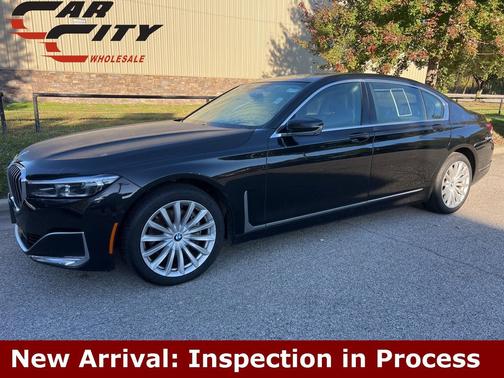 2022 BMW 740 i xDrive