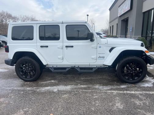 2024 Jeep Wrangler 4xe Sahara