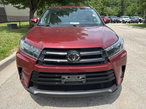 Salsa Red Pearl 2019 Toyota Highlander SE