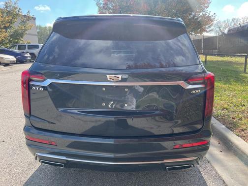 2022 Cadillac XT6 Premium Luxury FWD