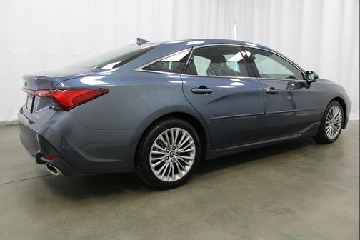 2022 Toyota Avalon Limited