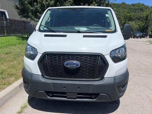2022 Ford Transit-250 Base