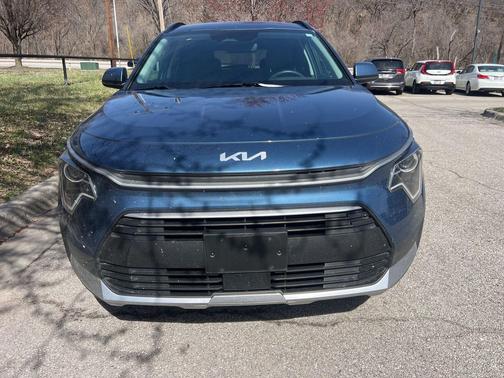 2023 Kia Niro EX