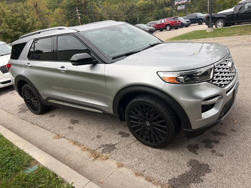 2021 Ford Explorer Platinum