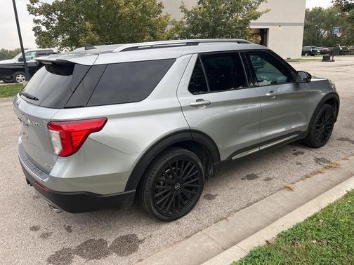 2021 Ford Explorer Platinum