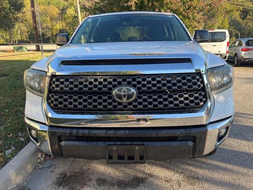 2019 Toyota Tundra SR5