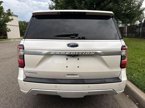 White Platinum Metallic Tri-Coat 2018 Ford Expedition Platinum