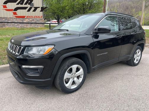 Diamond Black Crystal Pearlcoat 2021 Jeep Compass Latitude