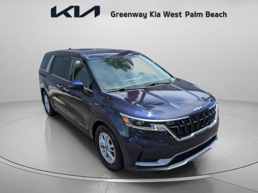 2024 Kia Carnival LX