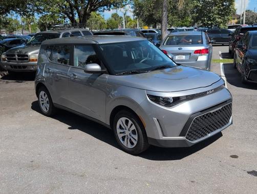 2023 Kia Soul LX