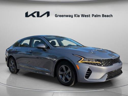 2022 Kia K5 LXS
