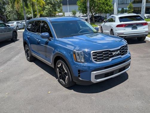 2023 Kia Telluride S