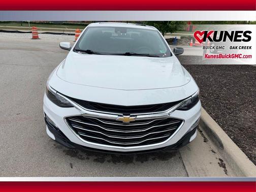 Summit White 2023 Chevrolet Malibu FWD 1LT