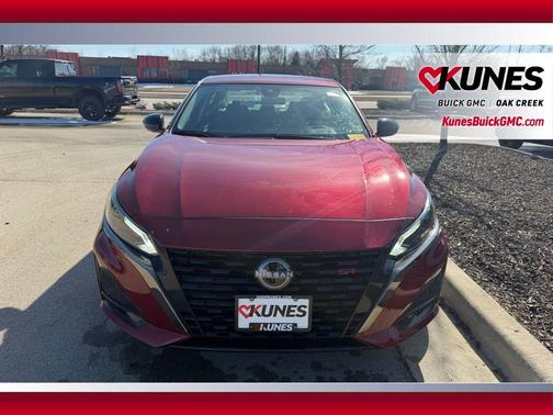 2025 Nissan Altima SR FWD