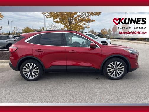 2021 Ford Escape Titanium