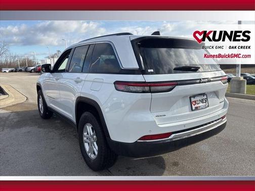 2023 Jeep Grand Cherokee Laredo
