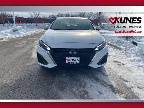 2024 Nissan Altima 2.5 SL