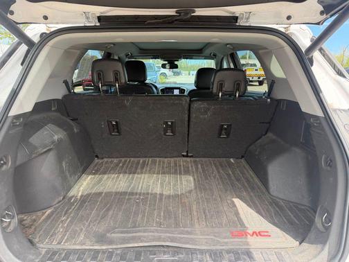 Summit White 2018 GMC Terrain SLT