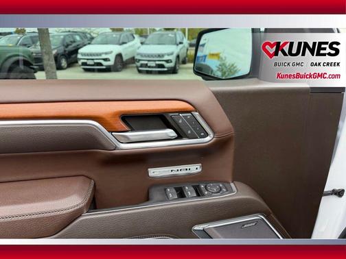 White Frost Tricoat 2023 GMC Sierra 1500 Denali