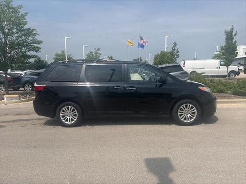 2017 Toyota Sienna Limited Premium