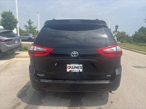 2017 Toyota Sienna Limited Premium