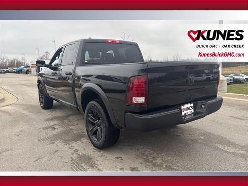 2024 RAM 1500 Classic Warlock Crew Cab 4x4 5'7' Box