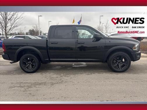 2024 RAM 1500 Classic Warlock Crew Cab 4x4 5'7' Box