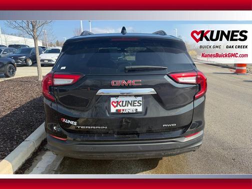 Ebony Twilight Metallic 2022 GMC Terrain SLE