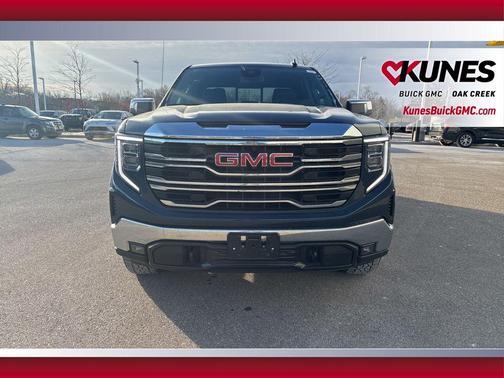 Pacific Blue Metallic 2022 GMC Sierra 1500 SLT
