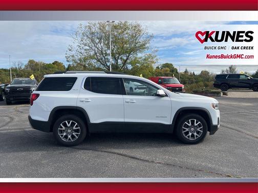 2023 GMC Acadia AWD SLT