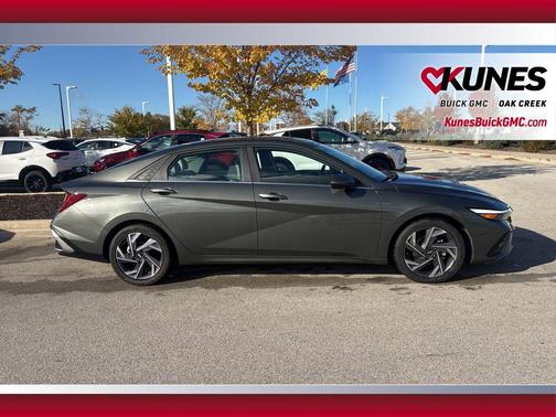 2025 Hyundai ELANTRA Limited