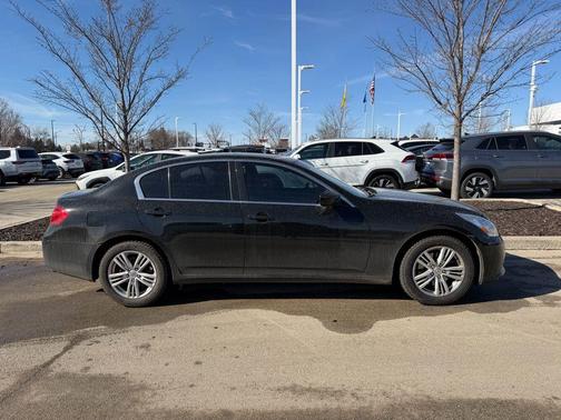 2013 INFINITI G37x Base