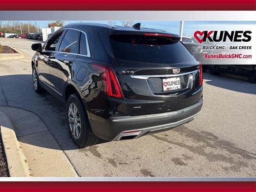 2022 Cadillac XT5 Premium Luxury