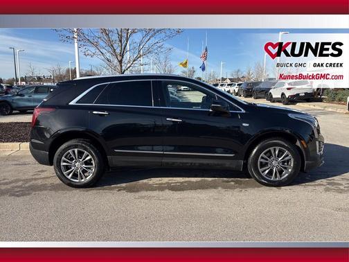 2022 Cadillac XT5 Premium Luxury