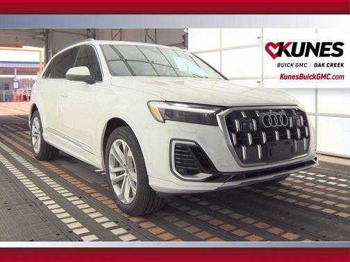 2025 Audi Q7 55 Premium Plus