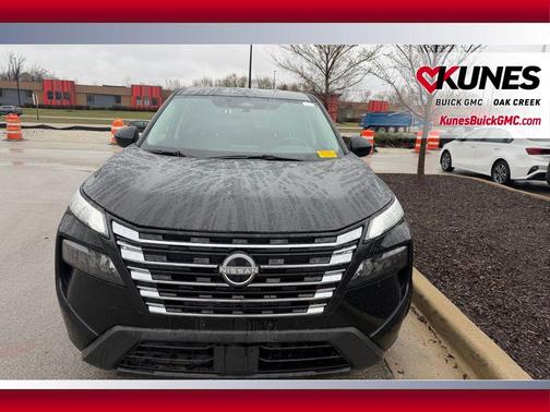 Super Black 2025 Nissan Rogue SV