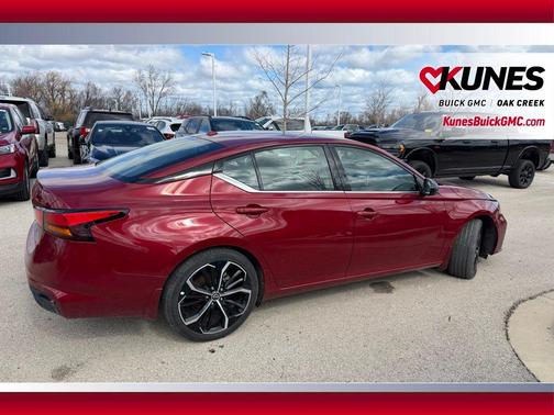 Scarlet Ember 2025 Nissan Altima SR FWD