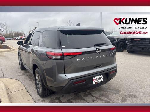2024 Nissan Pathfinder S FWD