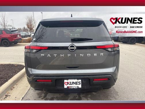 2024 Nissan Pathfinder S FWD