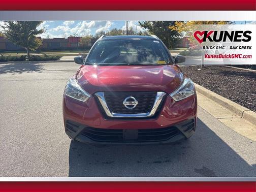 2020 Nissan Kicks SV