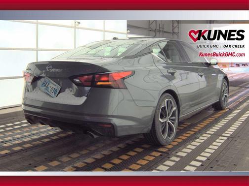 2024 Nissan Altima SR FWD