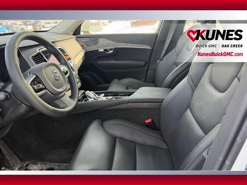 2025 Volvo XC90 Plug-In Hybrid T8 Ultra 6-Seater